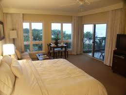 Westin_Kaanapali_Ocean_Resort_Villas_Master_Bedroom