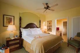 Marriott_Canyon_Villas_at_Desert_Ridge_Master_Bedroom